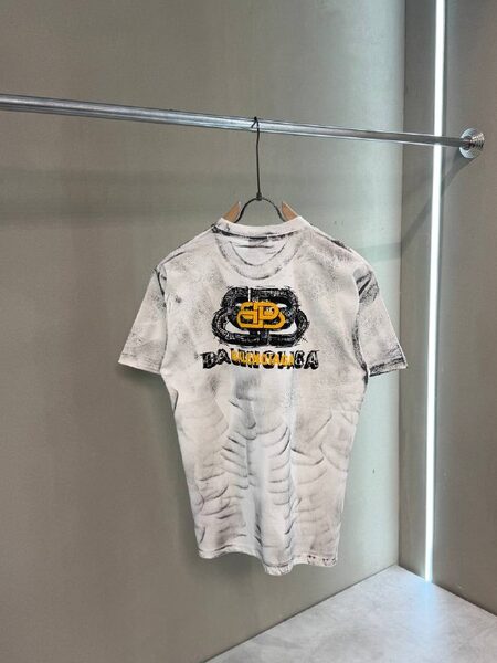 Apparel — TGR73gICnQdU view 4