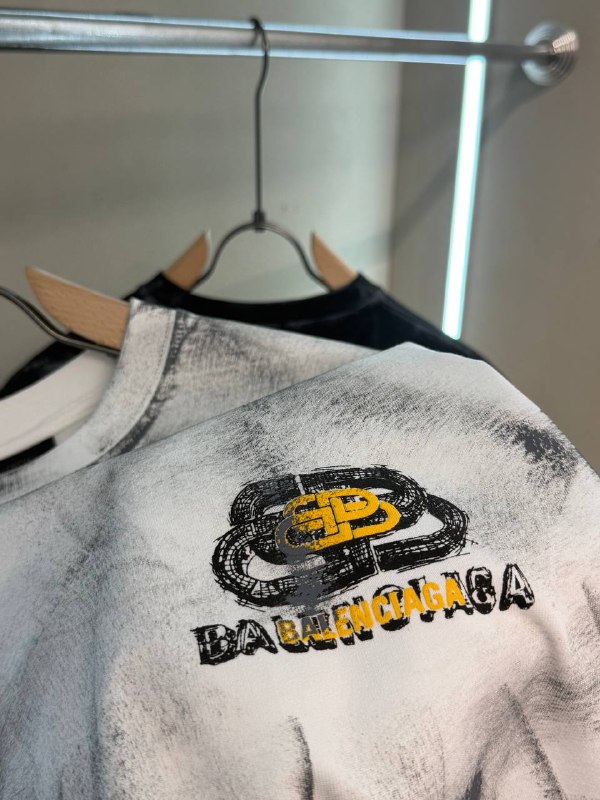 Apparel — TGR73gICnQdU view