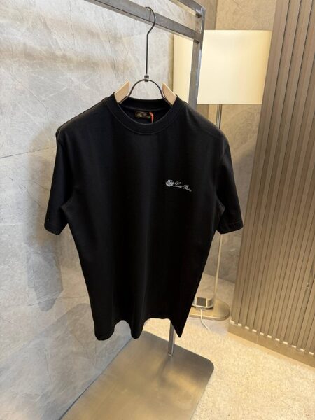 Apparel — TGR7UM87XwAJ view 2