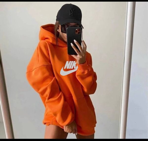 Apparel — TGR8zZKyD9Ms view 2