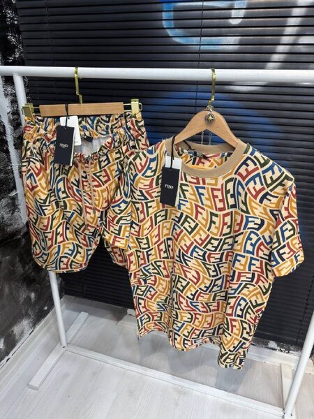Apparel — TGRIgVFHefo7 view 3