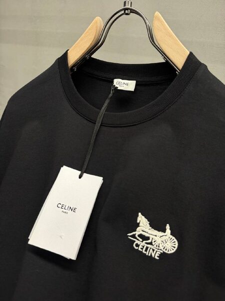 Apparel — TGRPv-pGoiVZ view 2