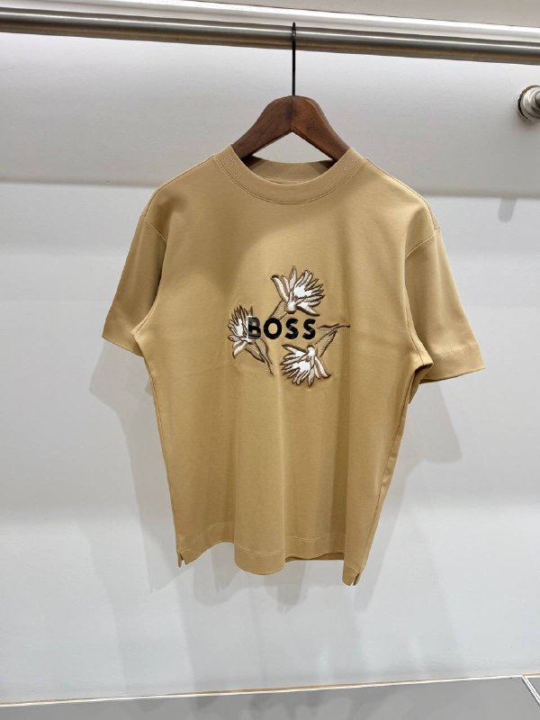 Apparel — TGRSJ0JfGY2J view