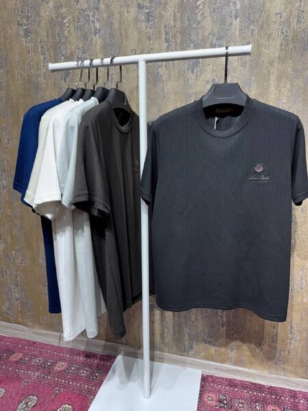 Apparel — TGRVcw2F7xNb view 4