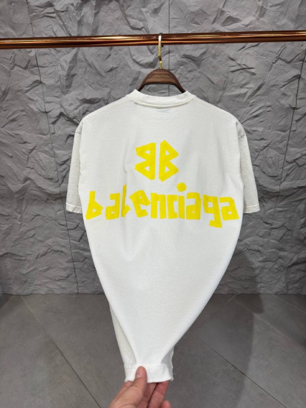 Apparel — TGRXFyUJhQAK view