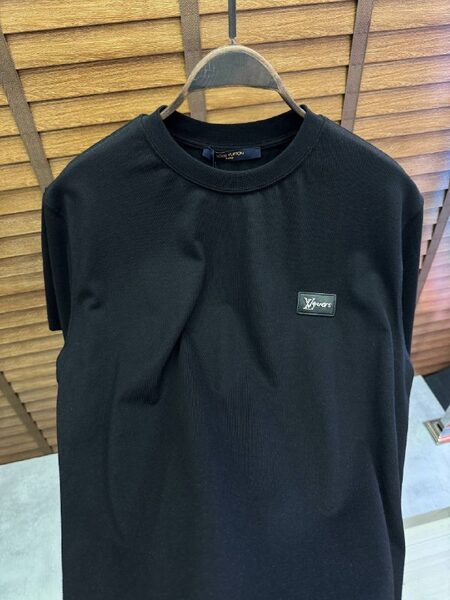Apparel — TGRcfCElWuwL