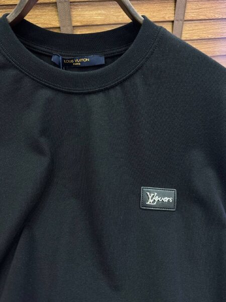 Apparel — TGRcfCElWuwL view 2