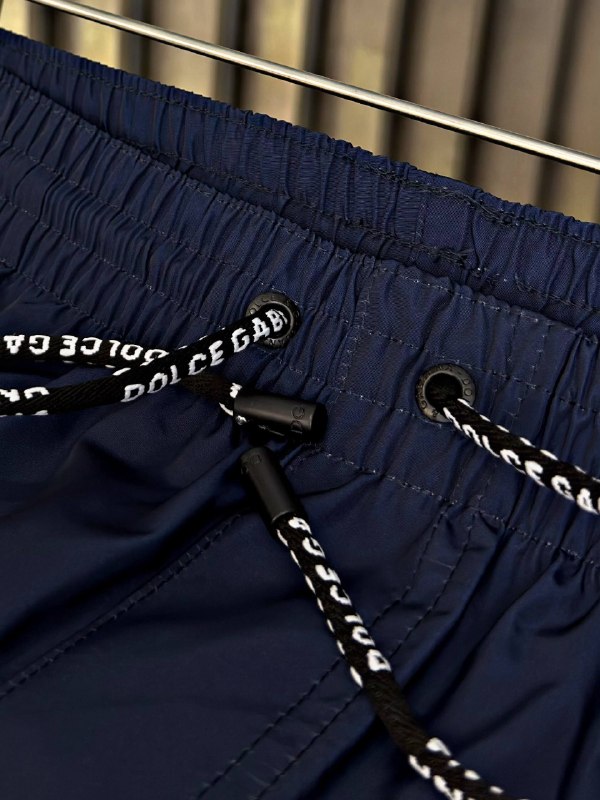 Apparel — TGRcnXfV1O3S view