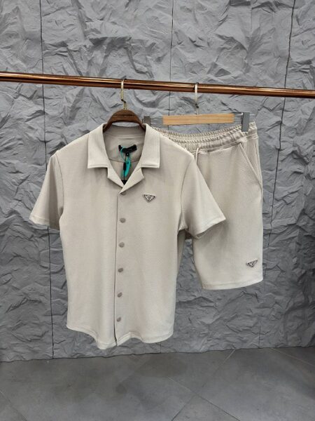 Apparel — TGRh5MlYxIzP view 2