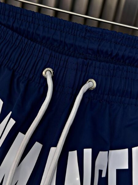 Apparel — TGRj06xBxs8s view 2