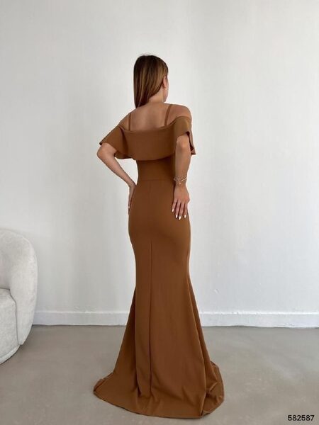 Apparel — TGRjgsxiAkqq view 4