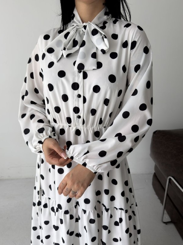 Apparel — TGRn1iwuwLs1 view