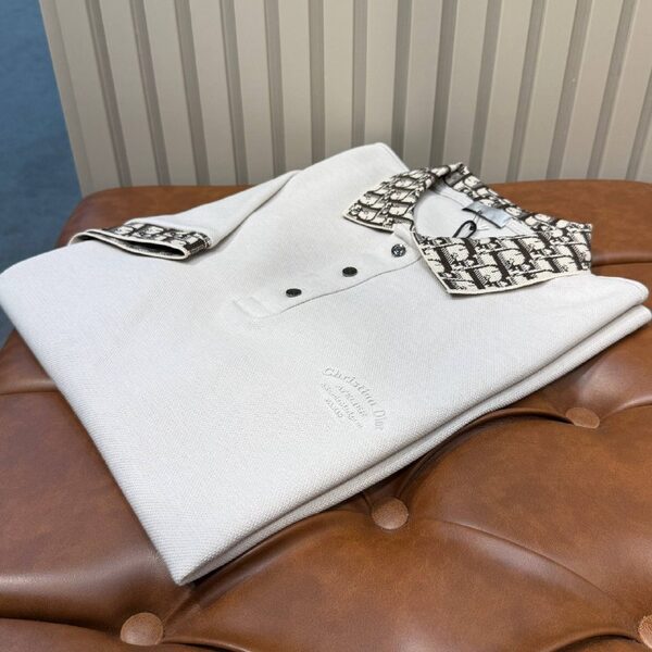 Apparel — TGRrCf2AzR2_ view 3