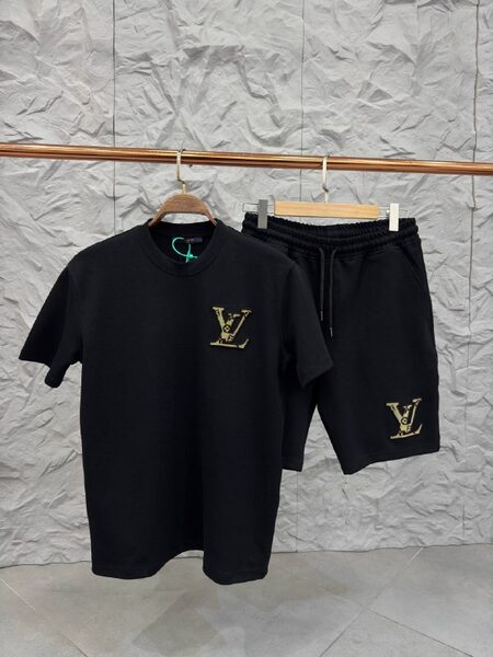 Apparel — TGRrhXVD5Uun view 2