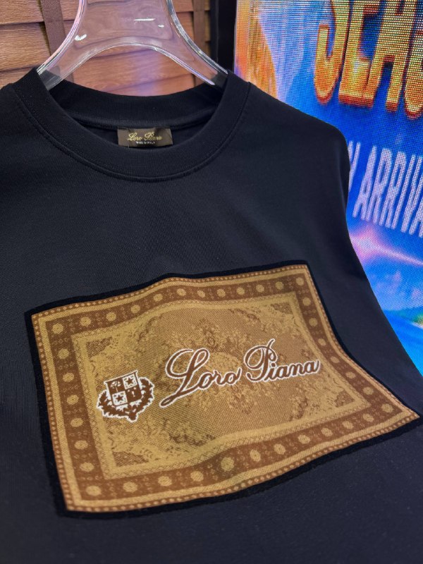 Apparel — TGRs2lGVm8LS