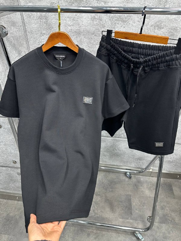 Apparel — TGRsHGUVih9Z view