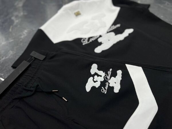 Apparel — TGRu2m8wyagB view 8