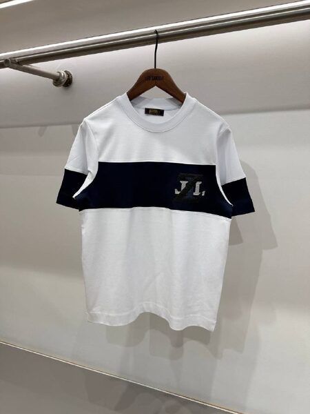 Apparel — TGS18qXlPVzl