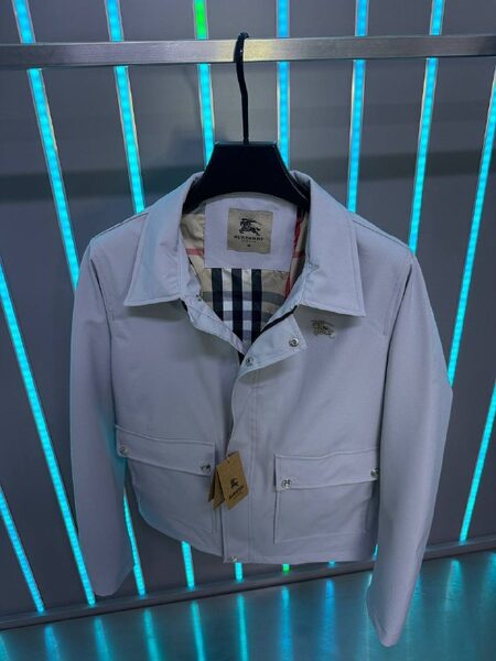 Apparel — TGS5ngieqtm4 view 3