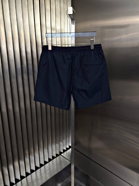 Apparel — TGS7cA5s7IZQ view 4