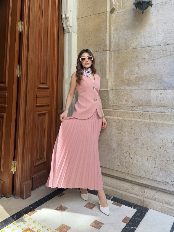 Apparel — TGSbnoFWXdo1