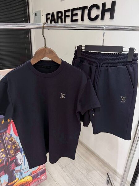 Apparel — TGSeiLkQCP4M view 3