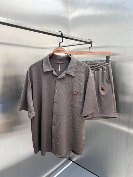 Apparel — TGSqF_Tl2Myk