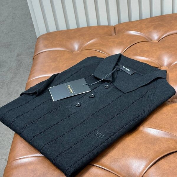 Apparel — TGSxlUAZqdS2 view 3