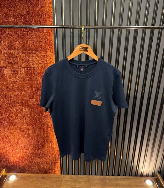 Apparel — TGTAd5IznZMl