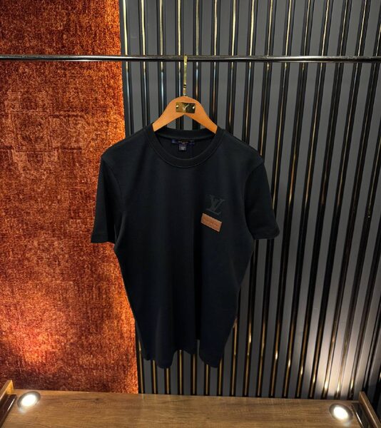 Apparel — TGTAd5IznZMl view 5