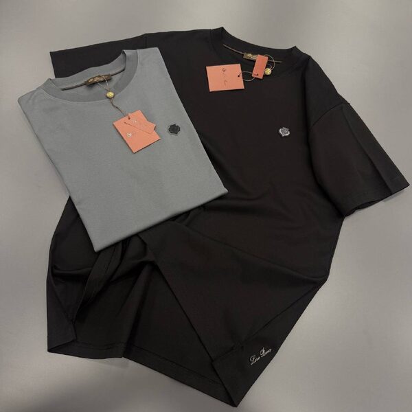 Apparel — TGTBIS9AVkhE