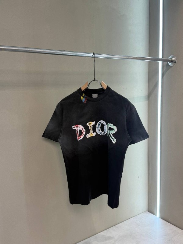 Apparel — TGTJZKKZ5V7m