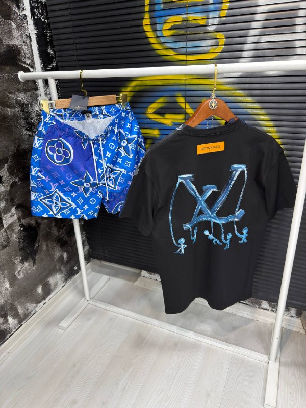 Apparel — TGTTIHXgGqPq view
