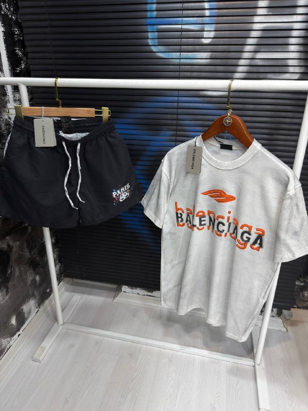 Apparel — TGTbI0mXqetm