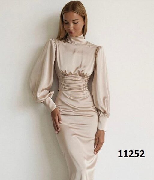 Apparel — TGTdrfZ1YHlI view 4