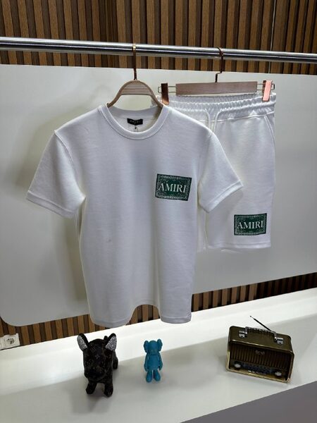Apparel — TGTi5TuDPzZg view 3
