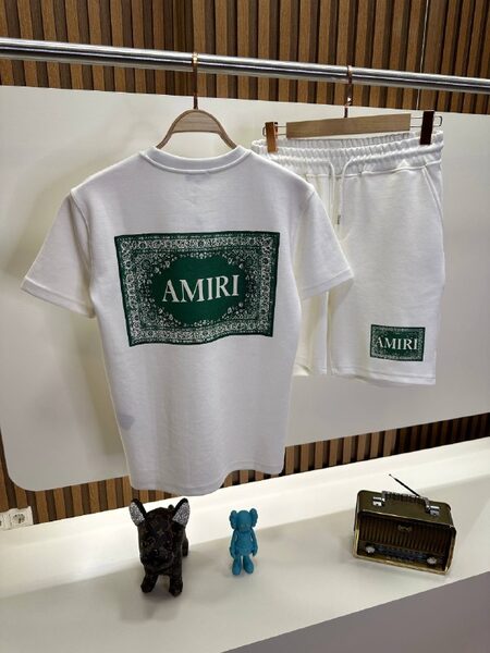 Apparel — TGTi5TuDPzZg view 4