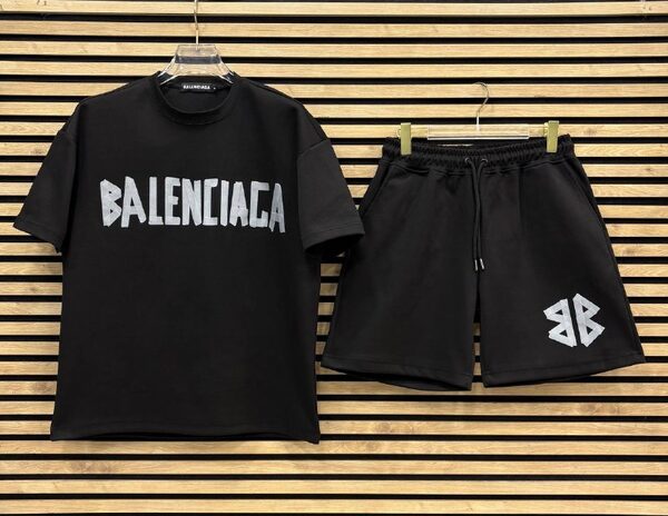 Apparel — TGTsQy2LLXcU