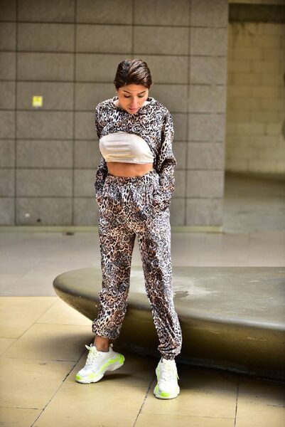 Apparel — TGTwnWGYq_cA