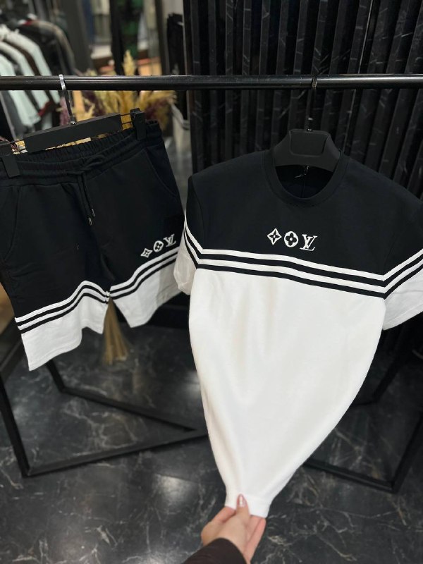 Apparel — TGU6jGLZ5J3B view