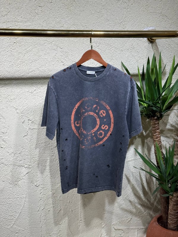 Apparel — TGUAWl8JcptO