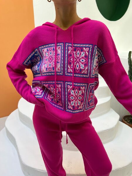 Apparel — TGUAhqRRs9ps view 3