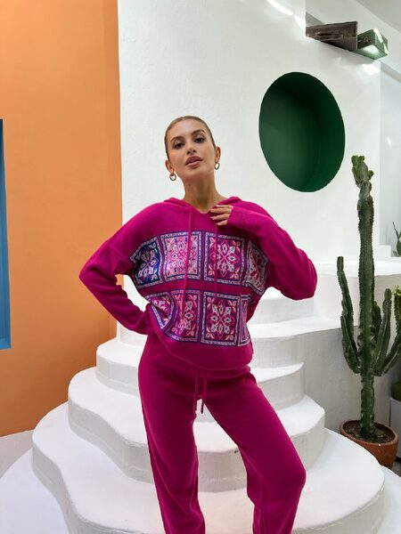 Apparel — TGUAhqRRs9ps view 6