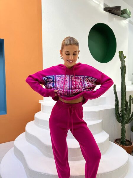 Apparel — TGUAhqRRs9ps view 7