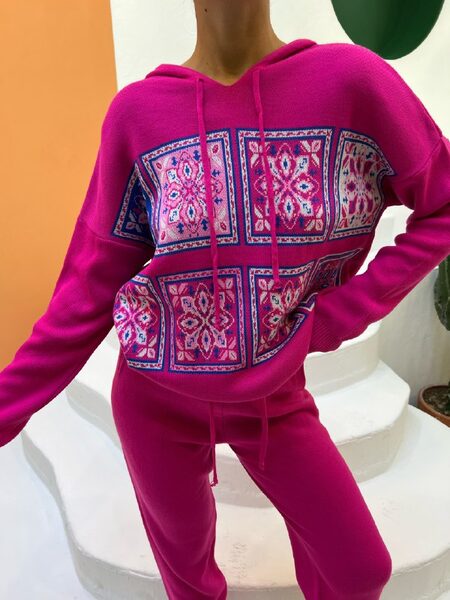Apparel — TGUAhqRRs9ps view 8