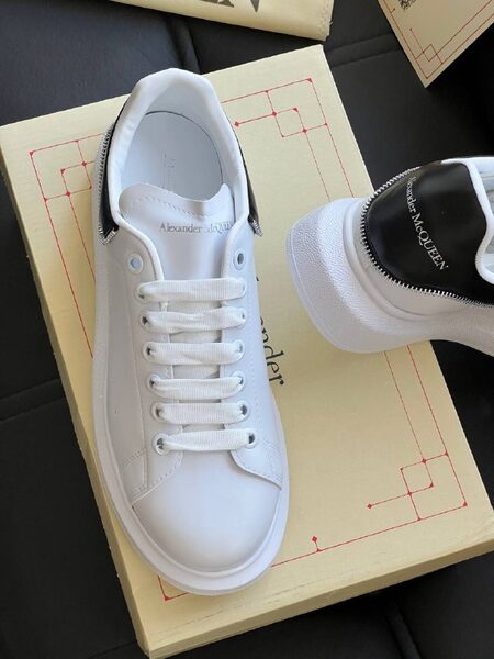Men's Sneakers — TGUE4RhRaiNF view 3