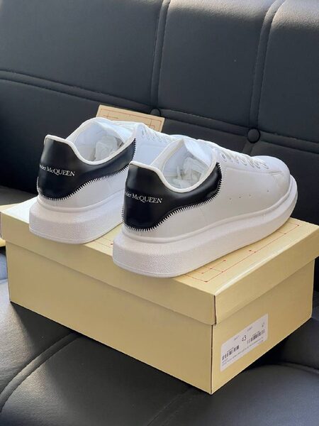Men's Sneakers — TGUE4RhRaiNF view 4