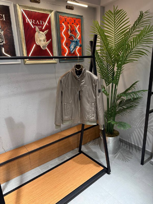 Apparel — TGUF4za-nWmo