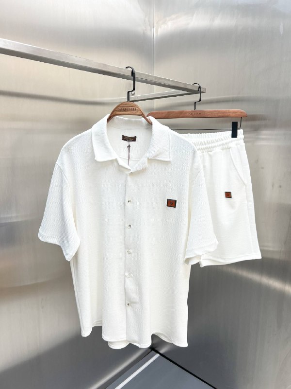 Apparel — TGUHkzJkMhE5