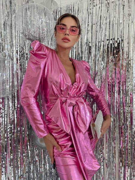 Apparel — TGURqMISgCmE view 3